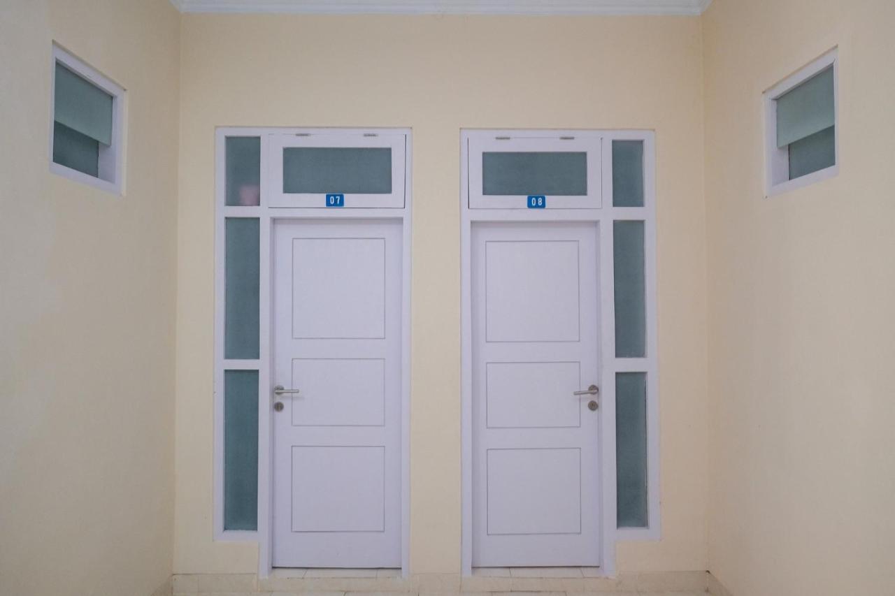 Reddoorz Syariah Near Universitas Mercu Buana Kampus 2 Yogyakarta Kejayan Eksteriør bilde
